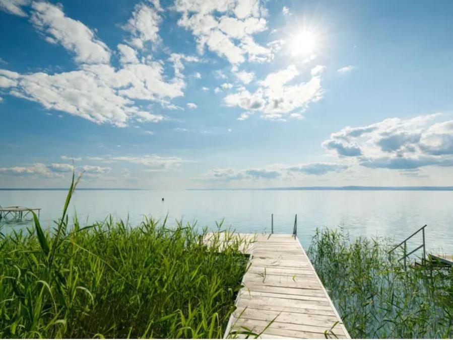 בלטונקראטיה Green Lake House - Private Beach At Balaton מראה חיצוני תמונה